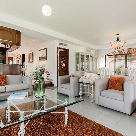Elegant Lagoon Front Villa By Casa Paraiso แคนคูน ภายนอก รูปภาพ
