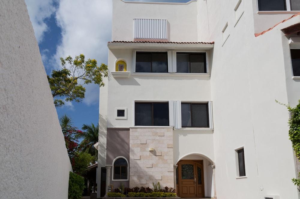Elegant Lagoon Front Villa By Casa Paraiso แคนคูน ภายนอก รูปภาพ