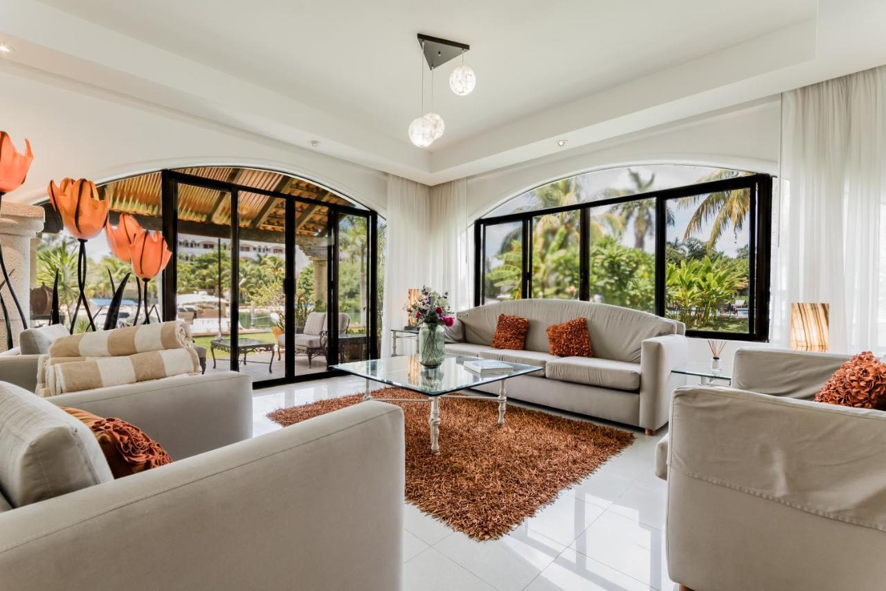 Elegant Lagoon Front Villa By Casa Paraiso แคนคูน ภายนอก รูปภาพ