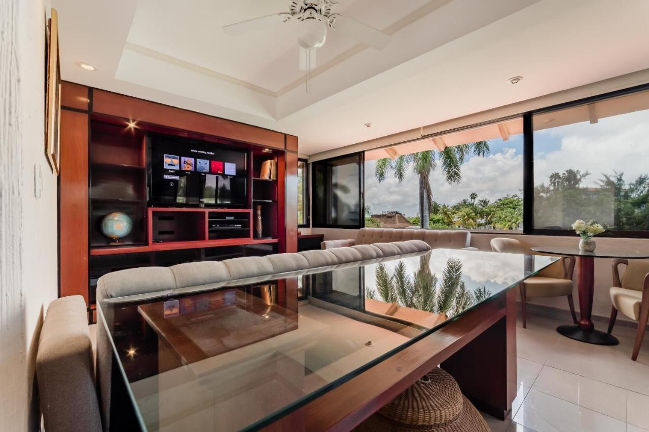 Elegant Lagoon Front Villa By Casa Paraiso แคนคูน ภายนอก รูปภาพ