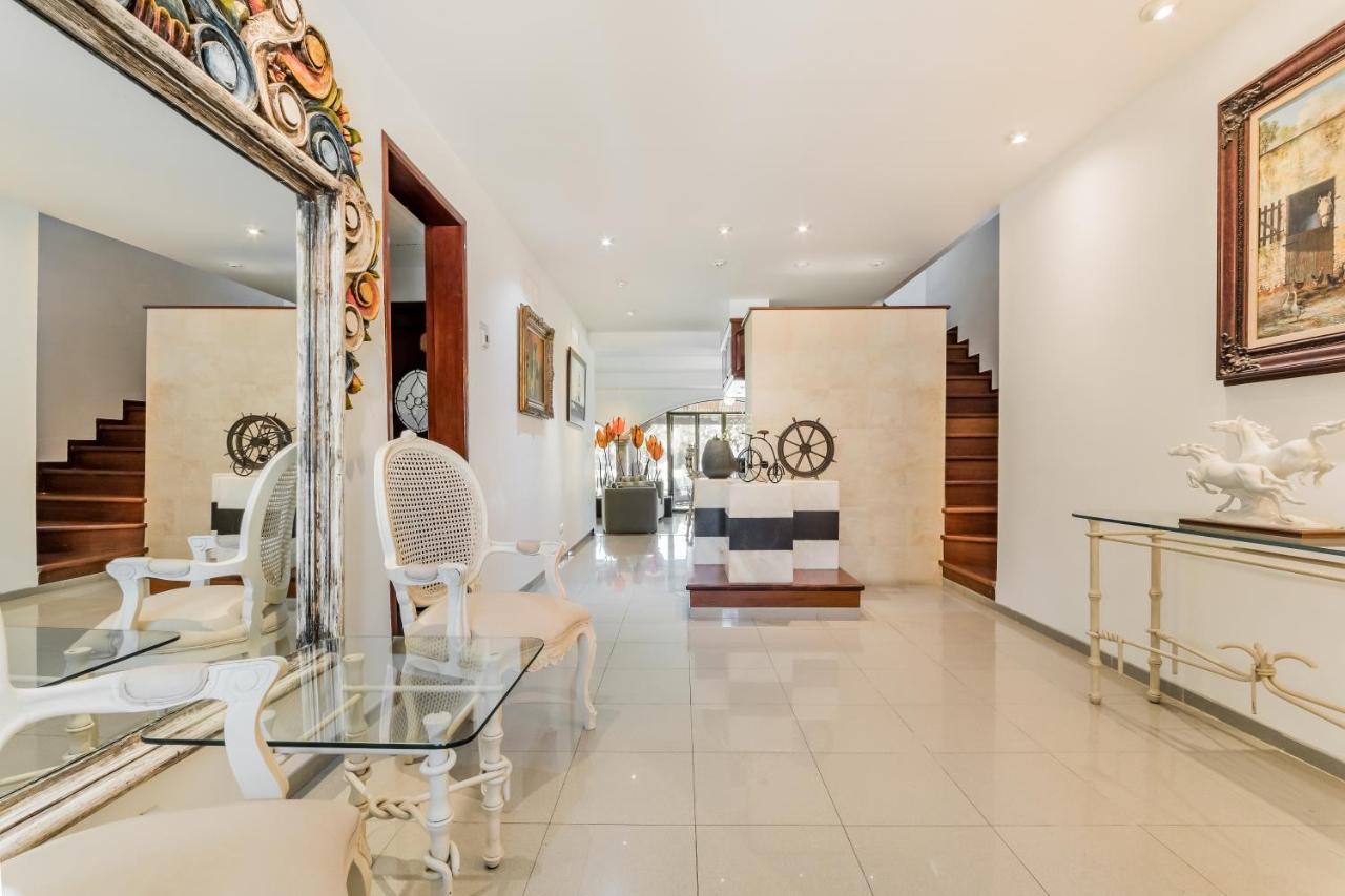 Elegant Lagoon Front Villa By Casa Paraiso แคนคูน ภายนอก รูปภาพ