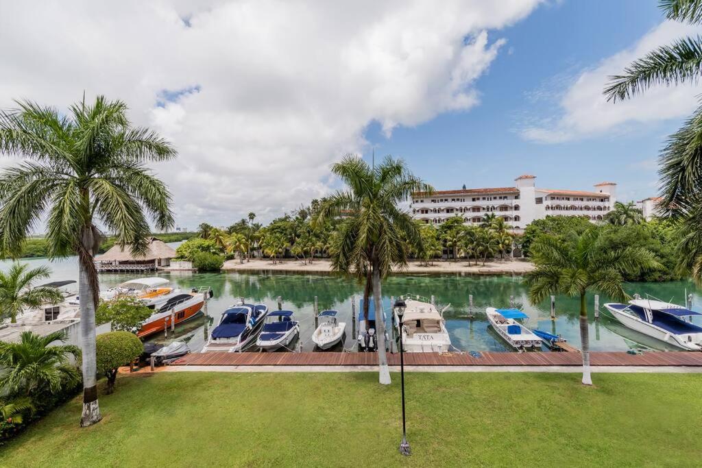 Elegant Lagoon Front Villa By Casa Paraiso แคนคูน ภายนอก รูปภาพ