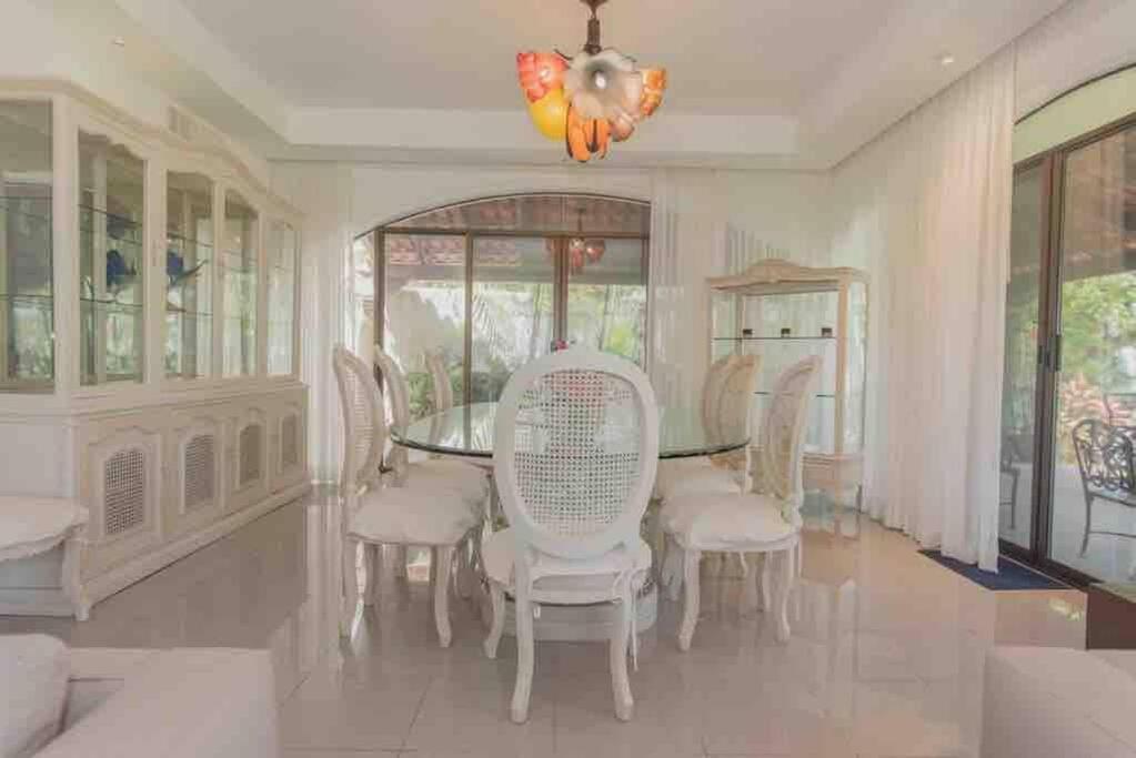 Elegant Lagoon Front Villa By Casa Paraiso แคนคูน ภายนอก รูปภาพ